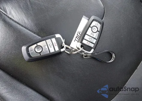 2019 Ford Edge Titanium z USA, uszkodzony, nr VIN 2FMPK4K96KBB87205